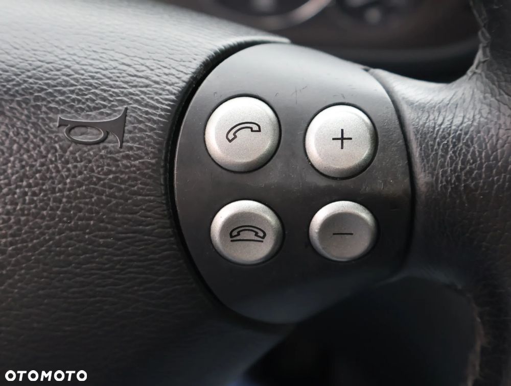 Mercedes-Benz Klasa C 180 Kompressor Automatik - 22