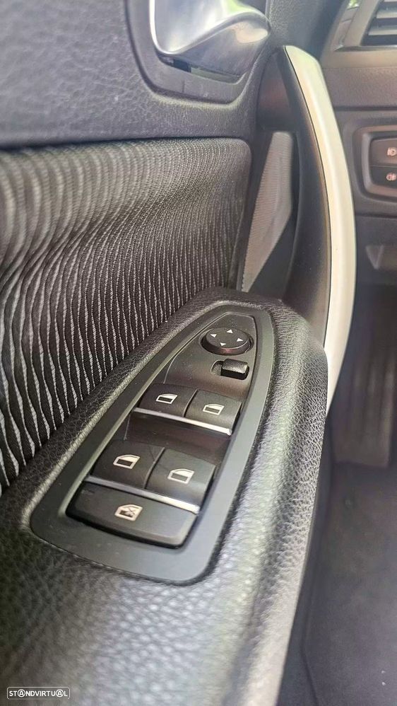 BMW 118 d Aut. Luxury Line - 33