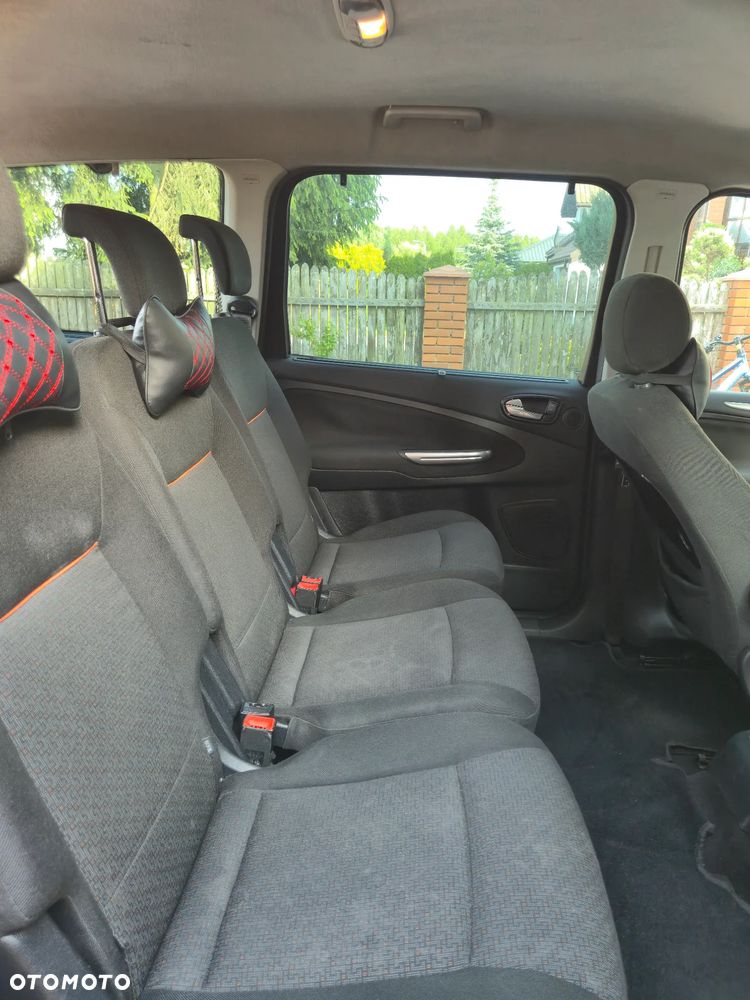 Ford Galaxy 2.0 TDCi Titanium - 23