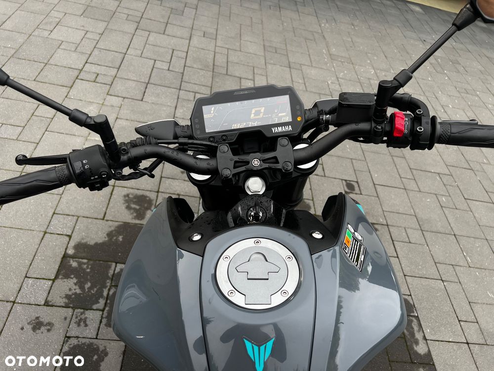 Yamaha MT - 5