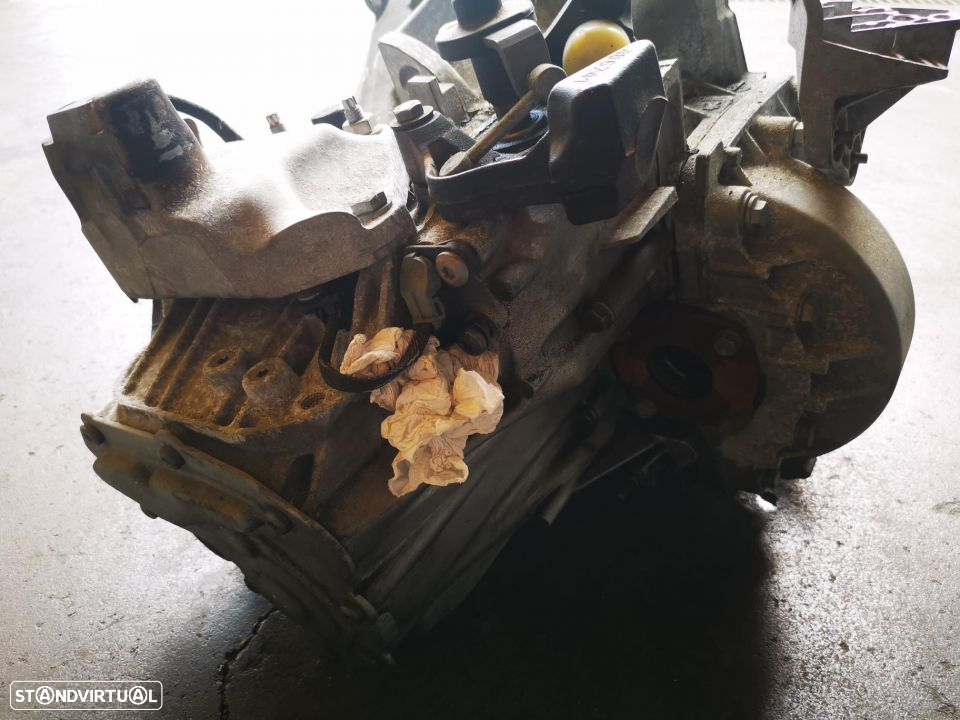 PEUGEOT 308 II 1.6 HDI CAIXA VELOCIDADES 20 MB 39 - CV040 - 5