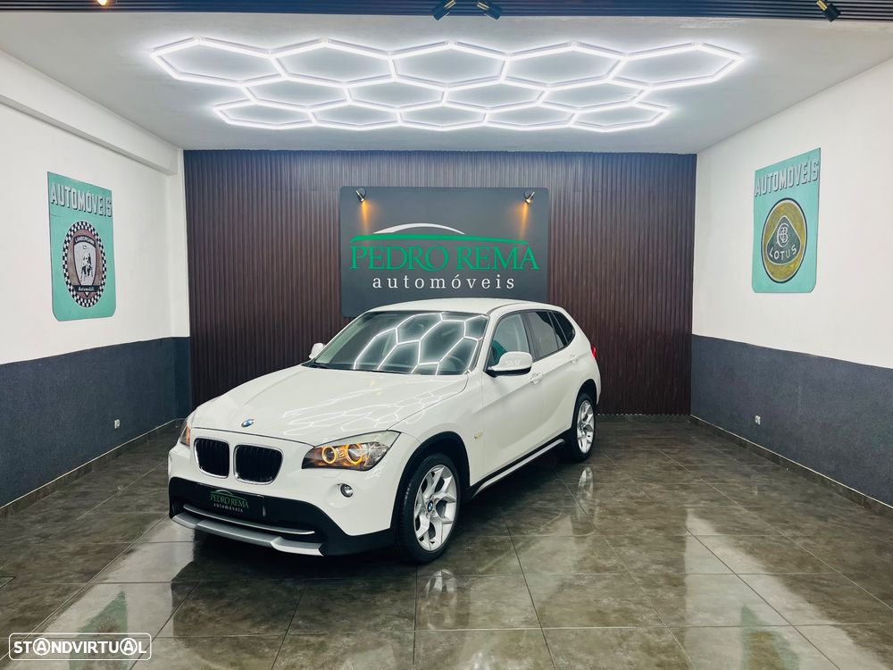 BMW X1 18 d xDrive Pack M - 1