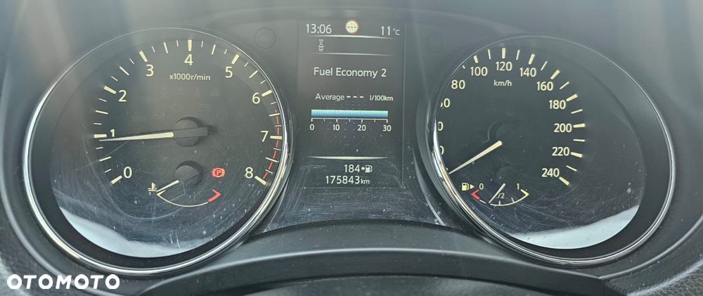 Nissan Qashqai 1.2 DIG-T N-Connecta EU6 - 17