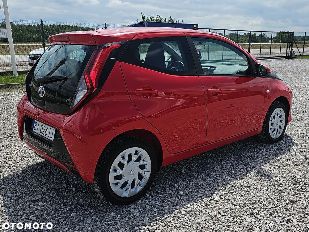 Toyota Aygo x-play - 5