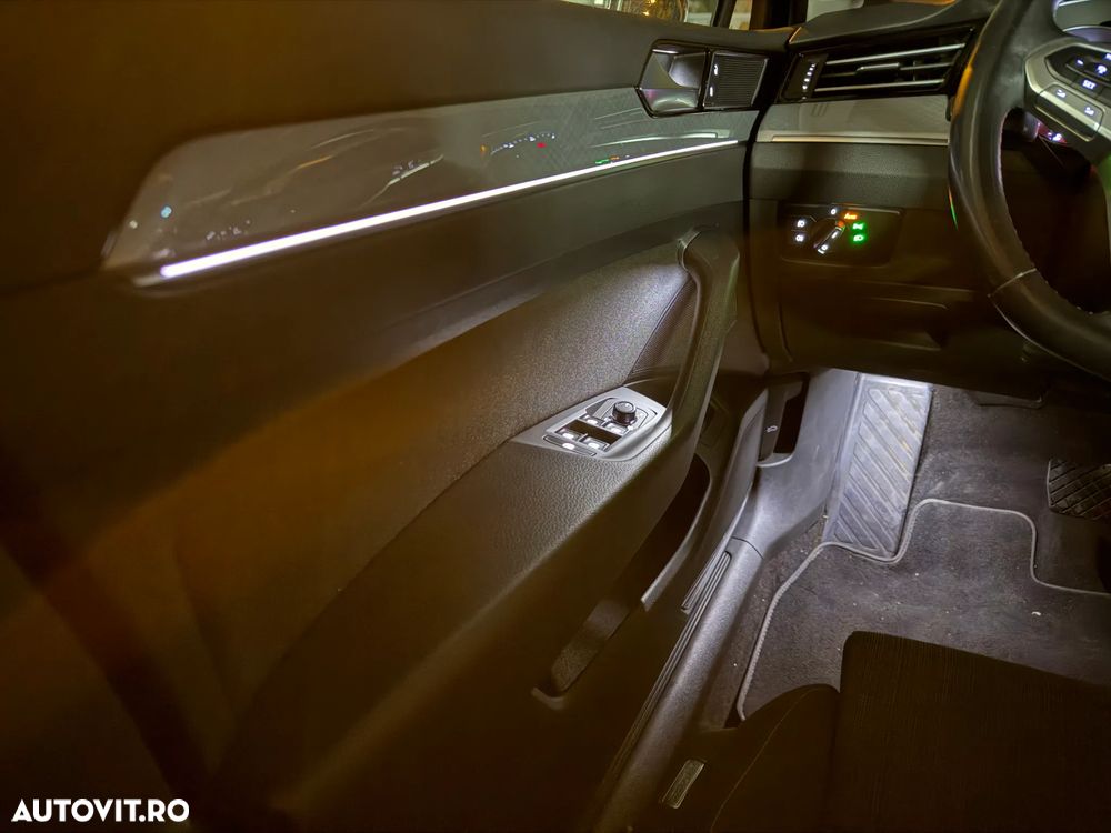 Volkswagen Passat 2.0 TDI DSG Comfortline - 28