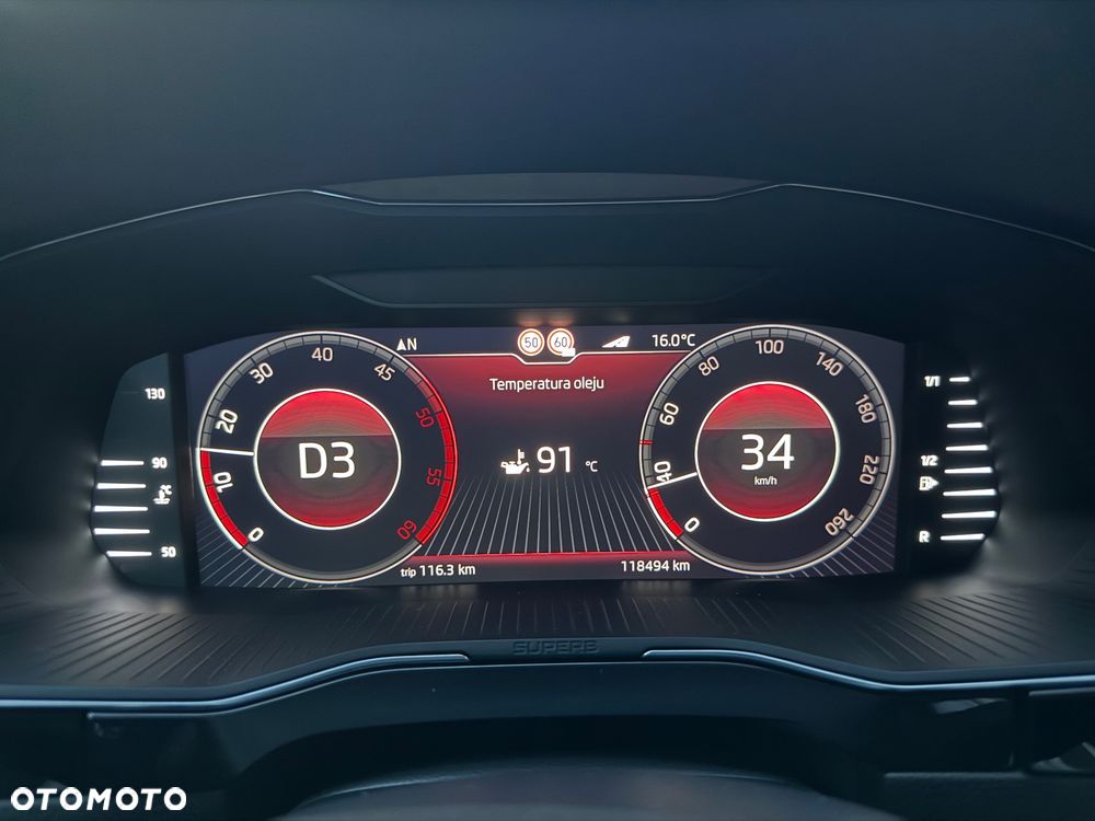 Skoda Superb 2.0 TDI 4x4 L&K DSG - 29