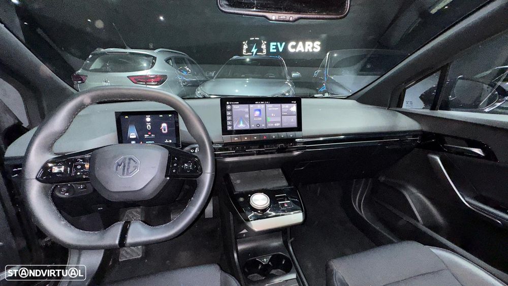MG MG4 64 kWh Luxury - 18