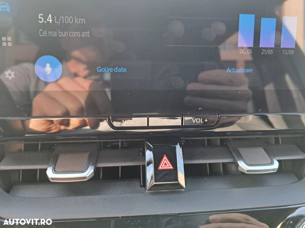 Toyota Corolla 2.0 HSD Exclusive - 9