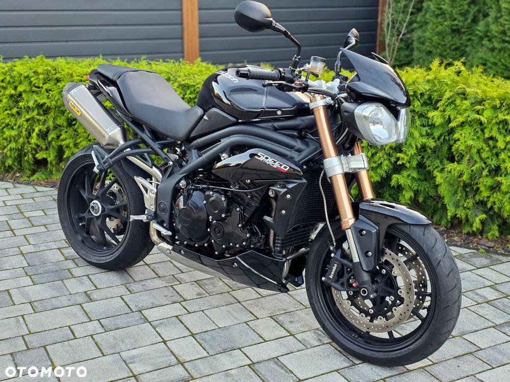 Triumph Speed Triple - 1