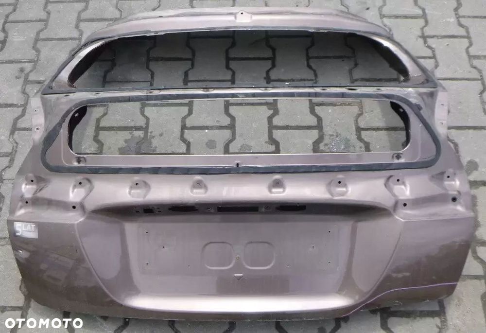 Mitsubishi Eclipse Cross Klapa Tył - 1