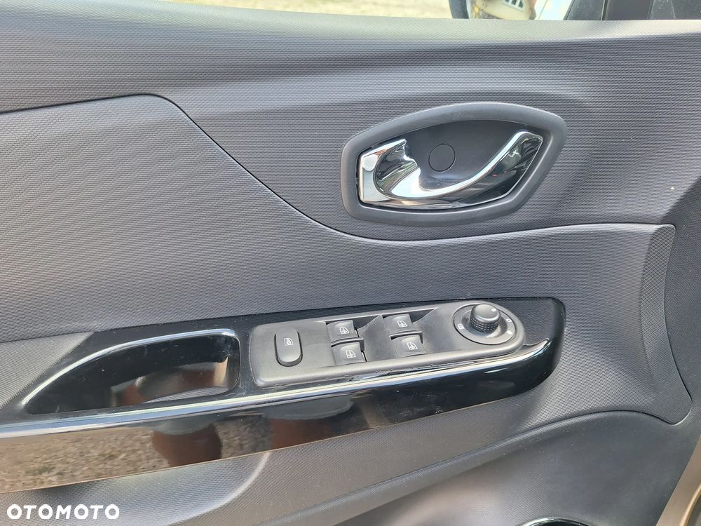Renault Captur ENERGY TCe 90 Start&Stop Luxe - 17