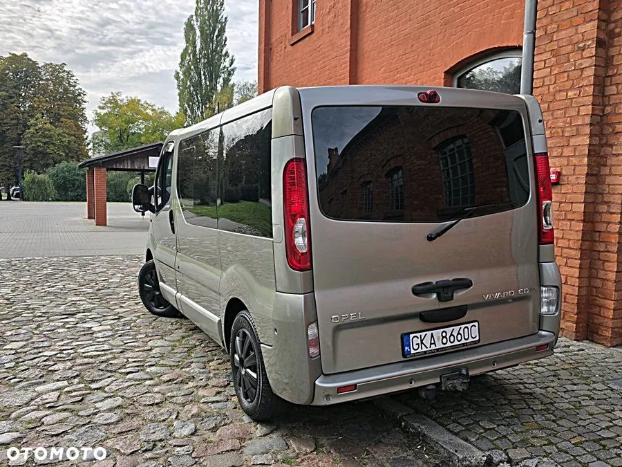 Opel Vivaro - 20