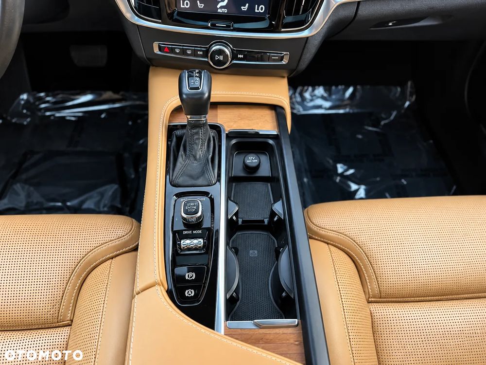 Volvo S90 T6 AWD Geartronic Inscription - 17