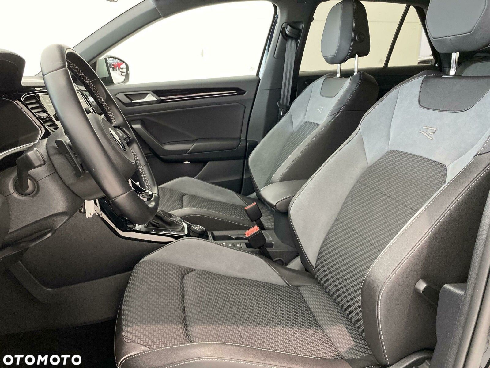 Volkswagen T-Roc 2.0 TSI 4Motion R DSG - 9