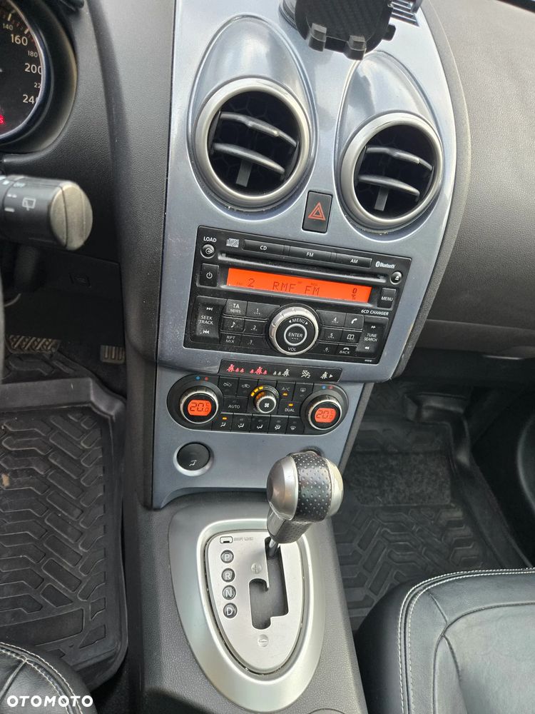 Nissan Qashqai - 15