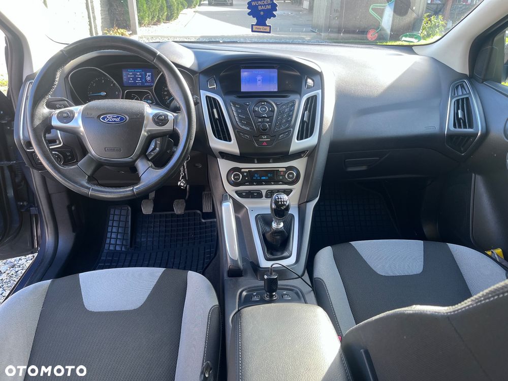Ford Focus - 8