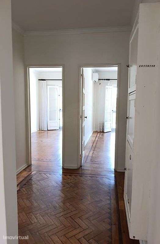 Apartamento T2 para arrendamento - Grande imagem: 2/14
