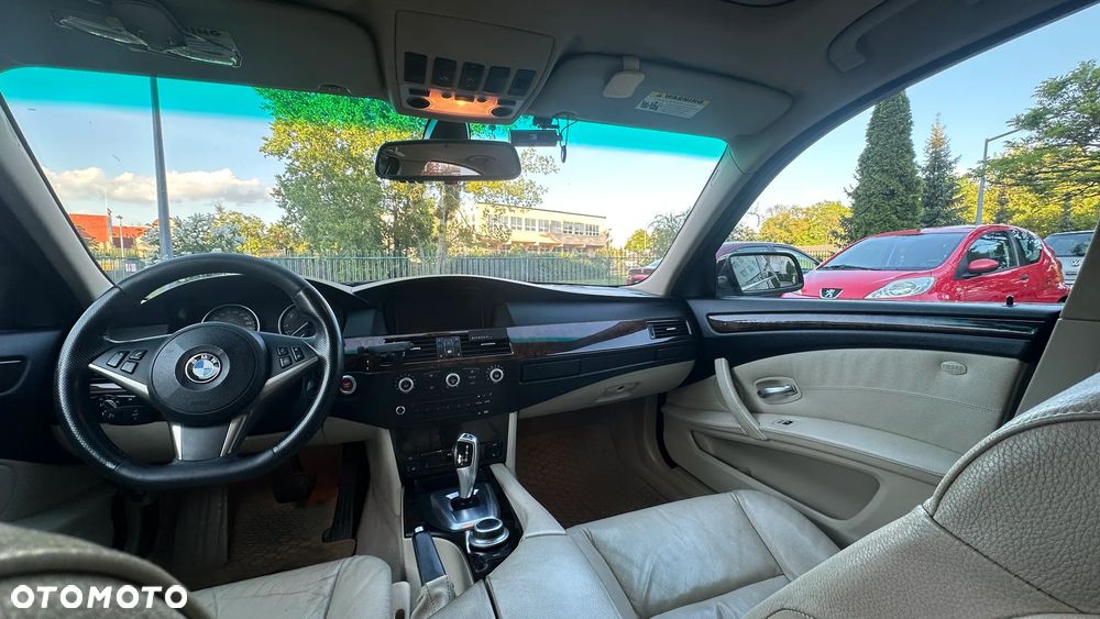 BMW Seria 5 - 12