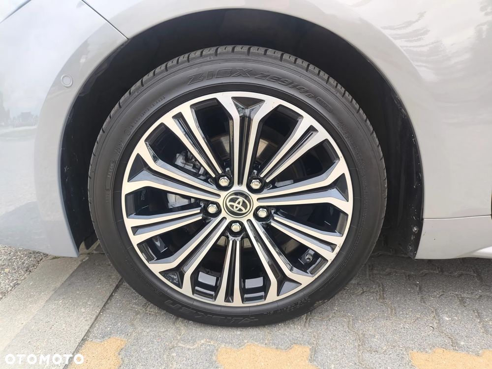 Toyota Corolla 1.8 Hybrid Comfort - 36
