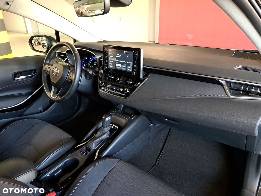 Toyota Corolla 1.8 Hybrid Comfort - 17