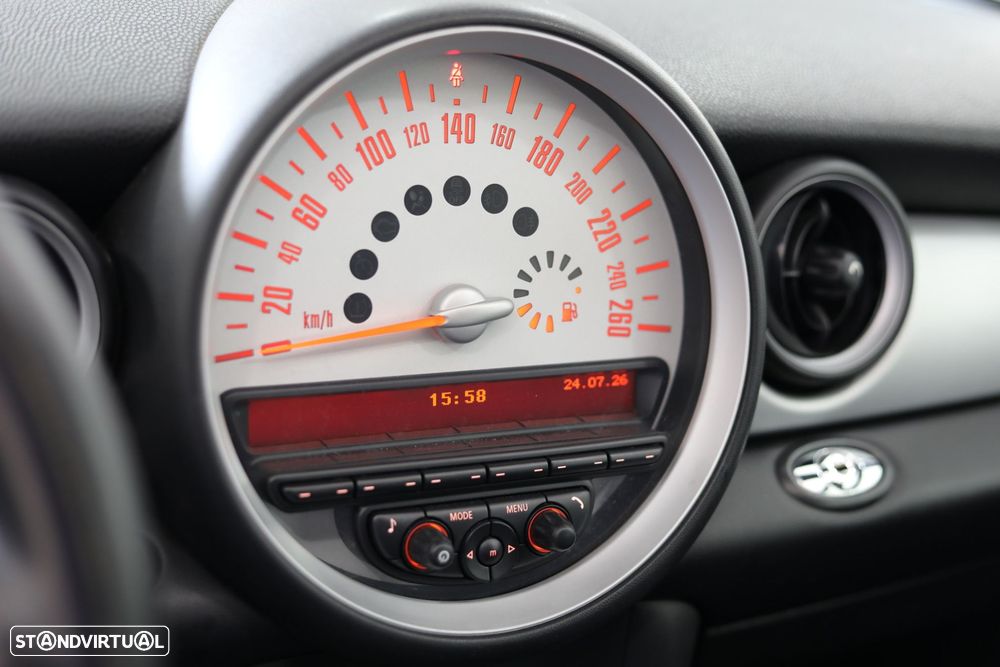 MINI Cabrio Cooper D - 10