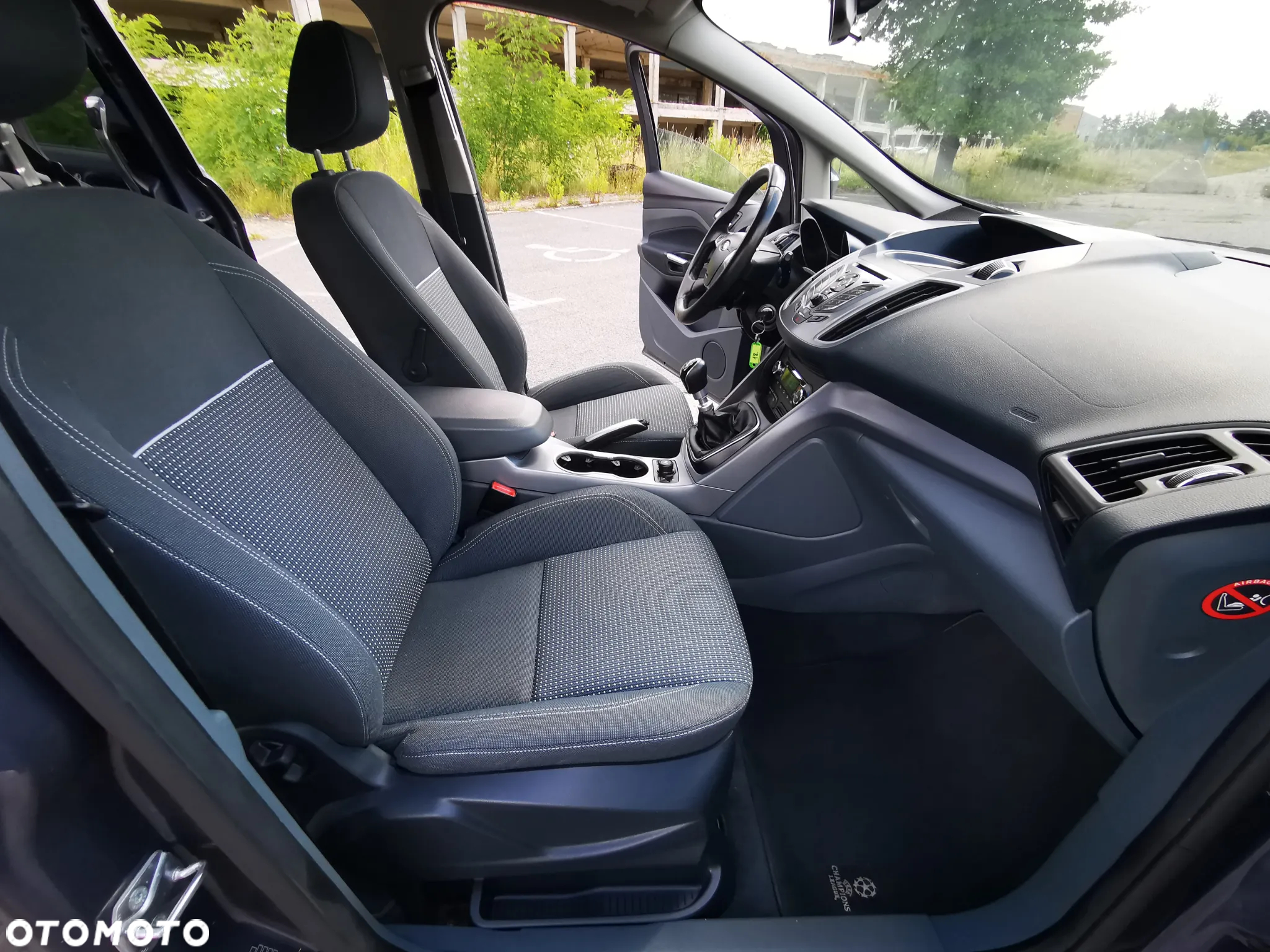 Ford Grand C-MAX 2.0 TDCi Champions Edition - 16