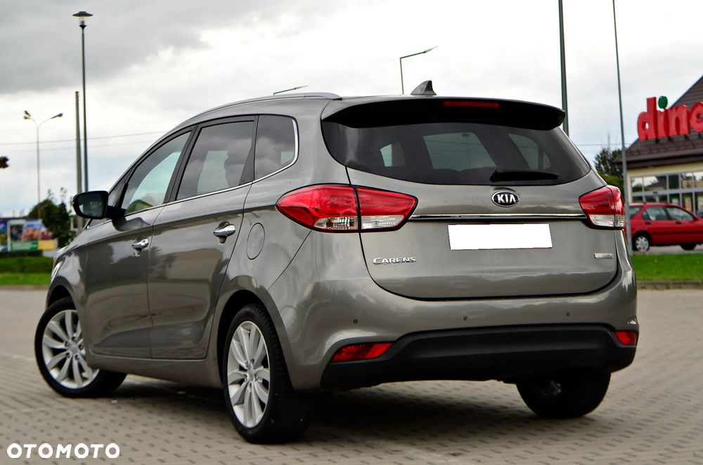 Kia Carens 1.7 CRDi L 7os - 8