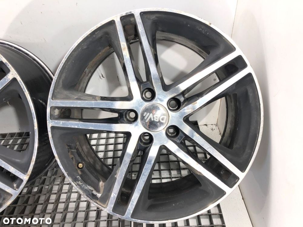 FELGI ALUMINIOWE KOMPLET 18 8J 5X114,3 ET40 ŚRODEK CENTR. 66.1 - 912.00 PLN - NISSAN QASHQAI / - 7