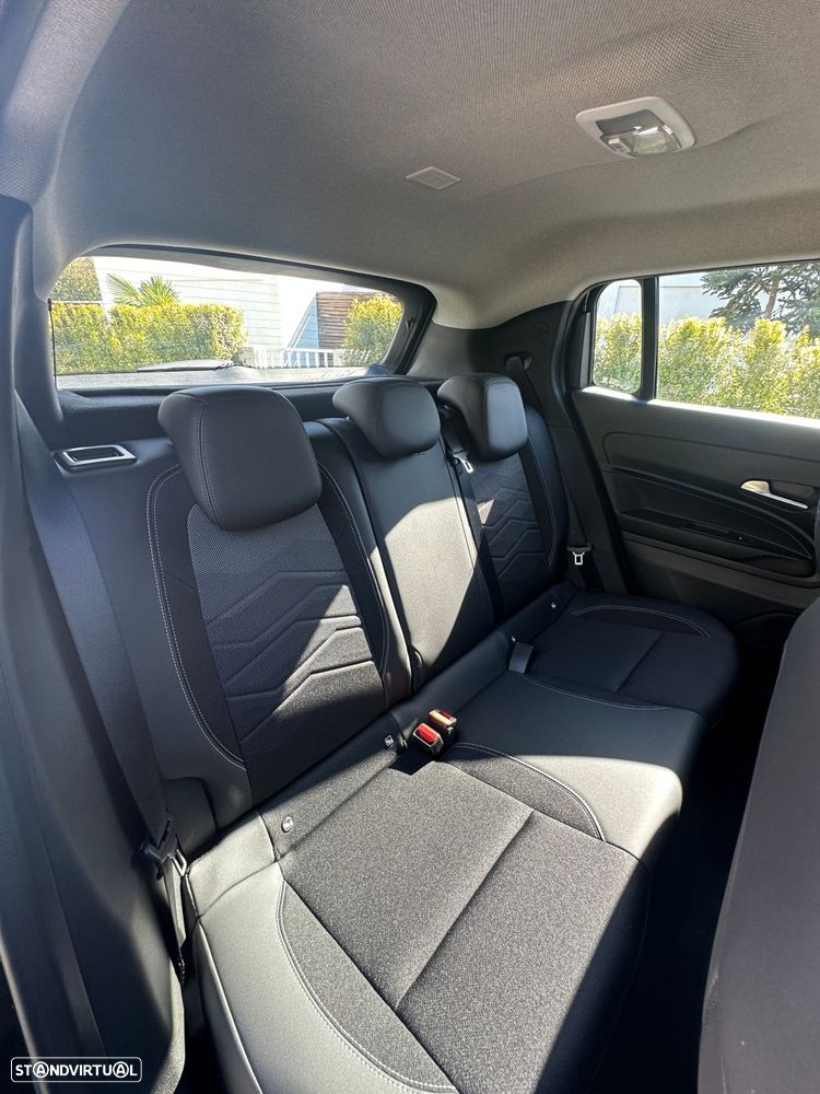 Jeep Avenger 1.2 GSE T3 Altitude - 15