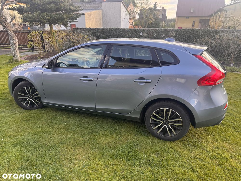 Volvo V40 D3 Drive-E SCR Momentum - 10