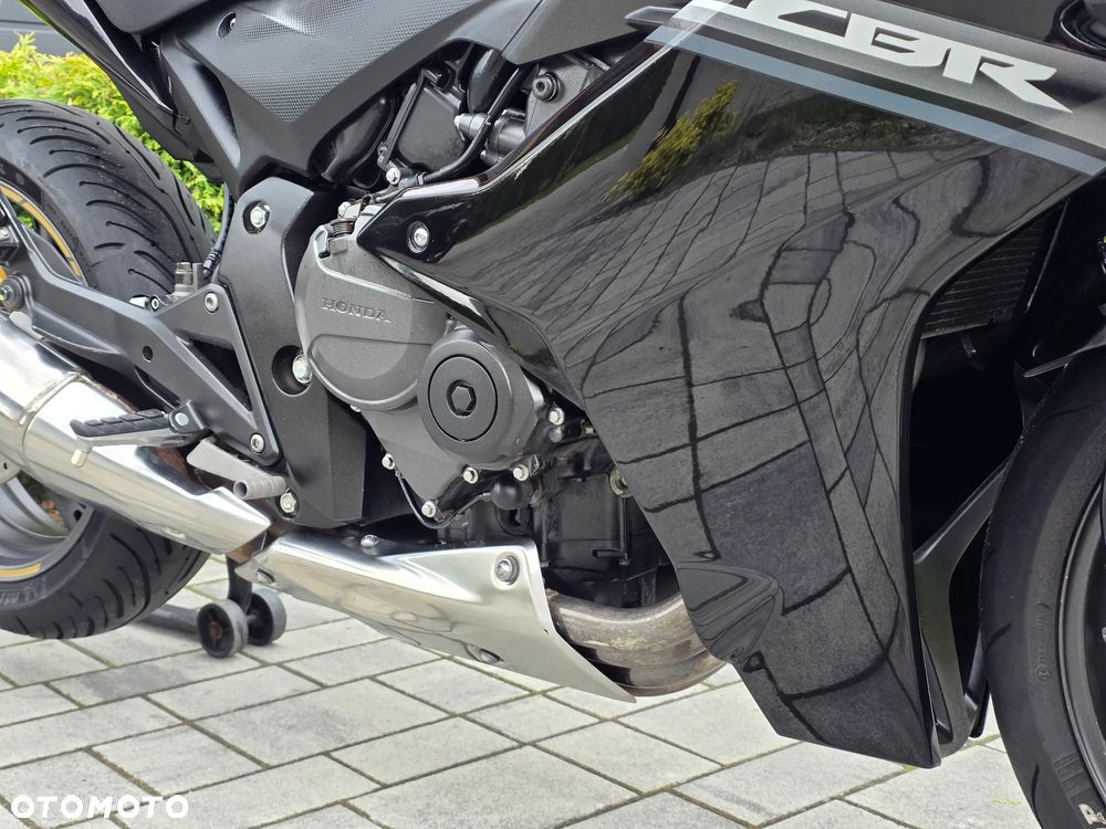 Honda CBR - 13