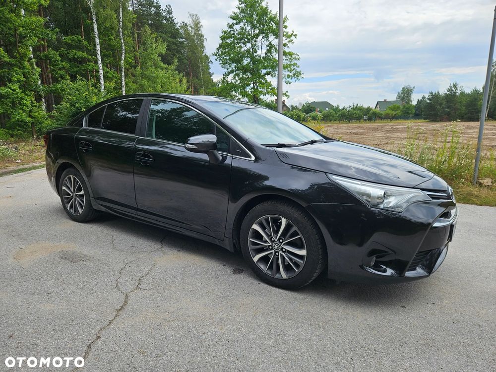 Toyota Avensis 2016 photo 3