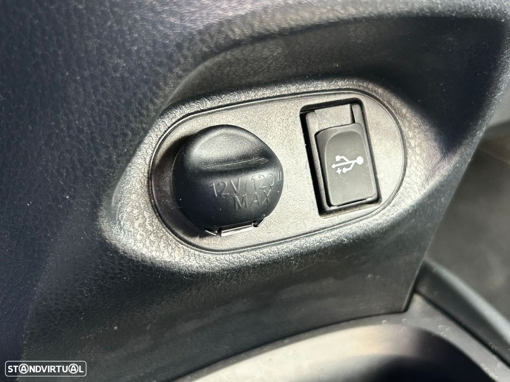 Toyota Yaris - 31