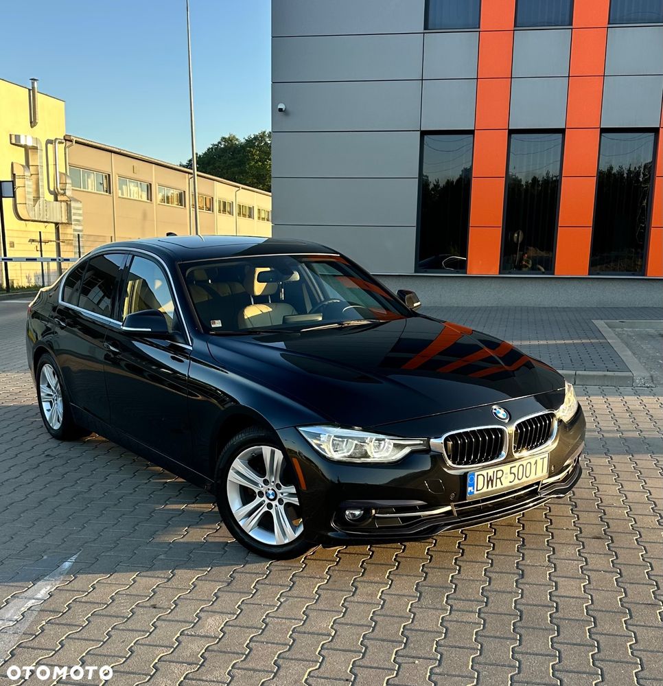 BMW Seria 3 330i Luxury Line sport - 1