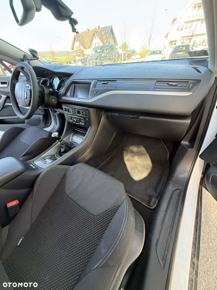 Citroën C5 2.0 HDi Confort - 23