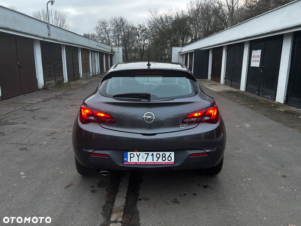 Opel Astra 1.4 Turbo - 4