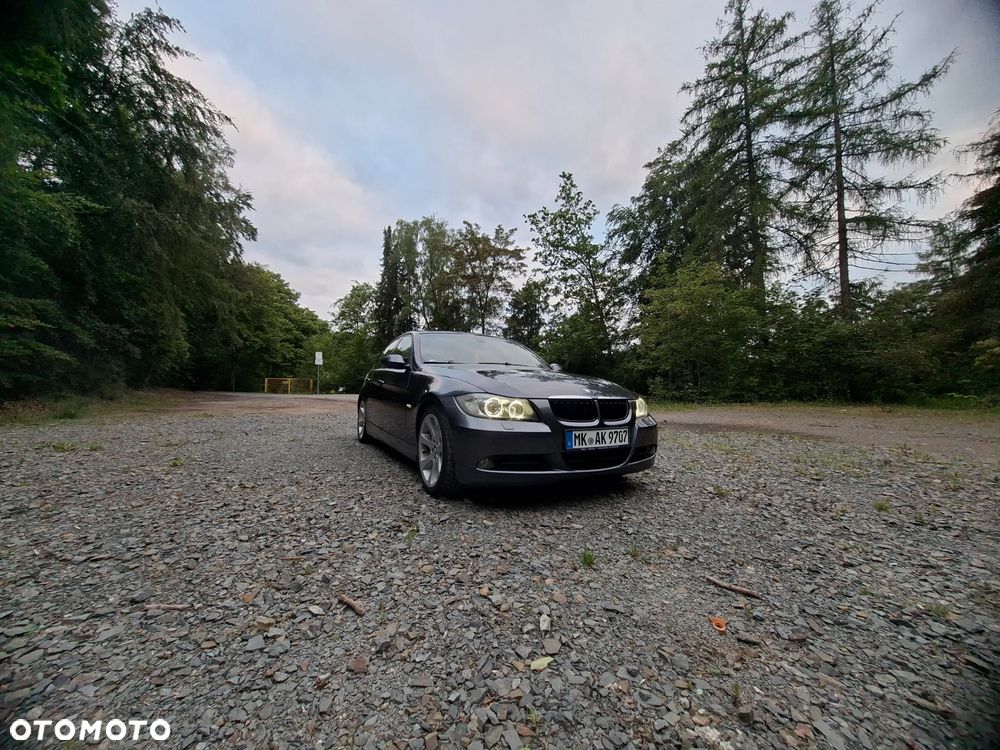BMW Seria 3 320d - 3