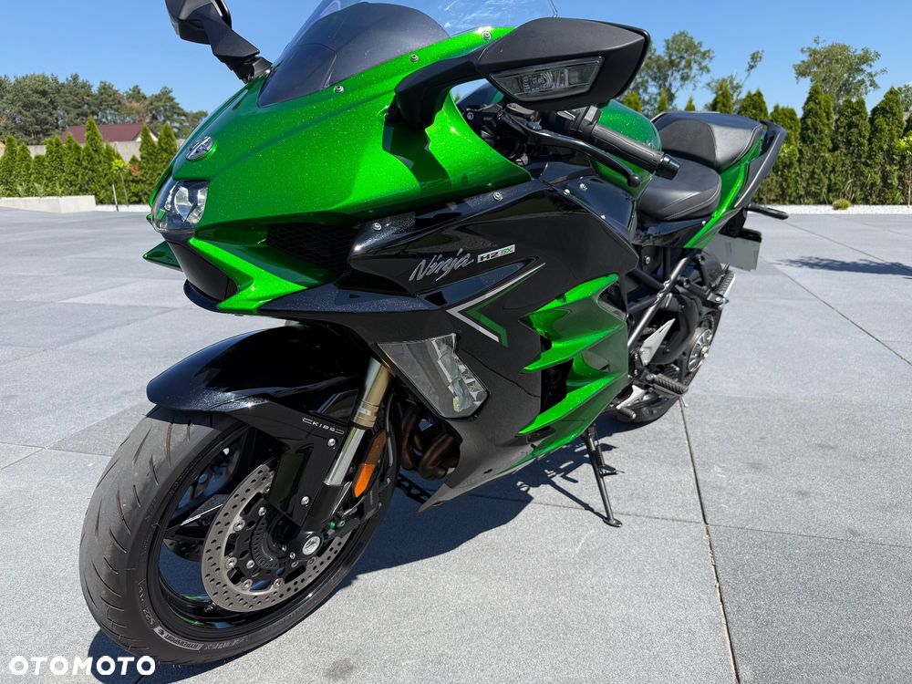 Kawasaki Ninja H2 SX - 11