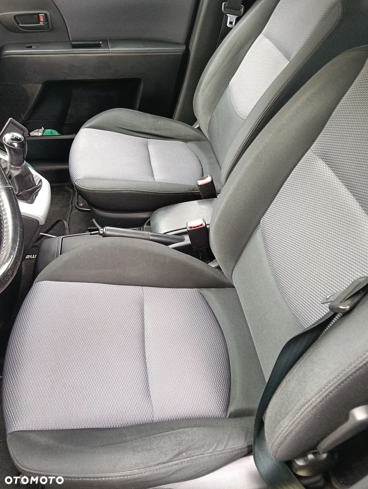 Mazda 5 - 4