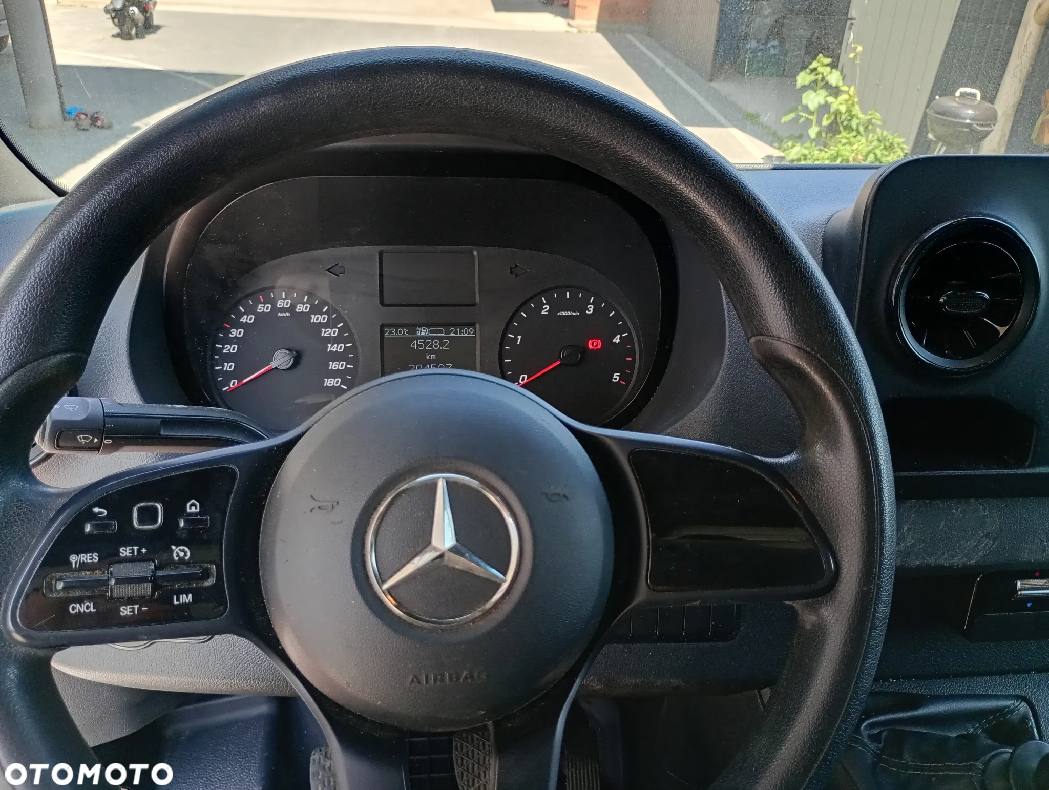 Mercedes-Benz Sprinter 514 - 13