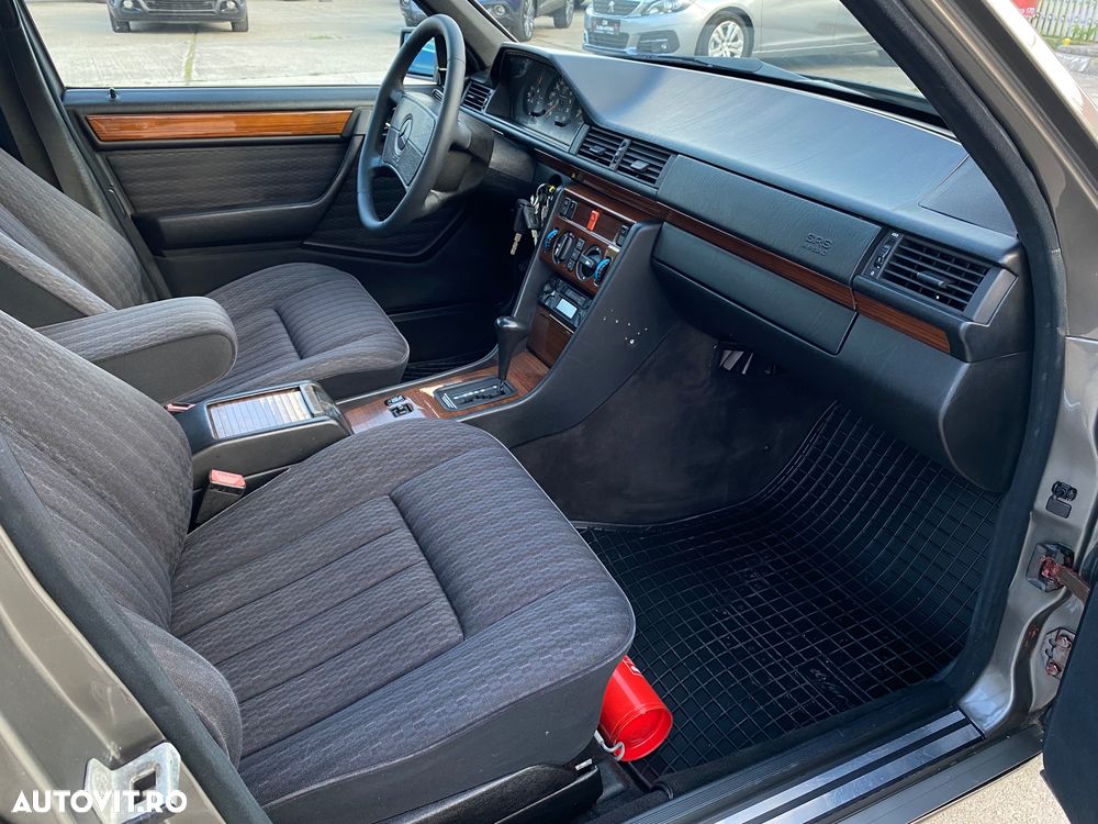 Mercedes-Benz W124 - 3