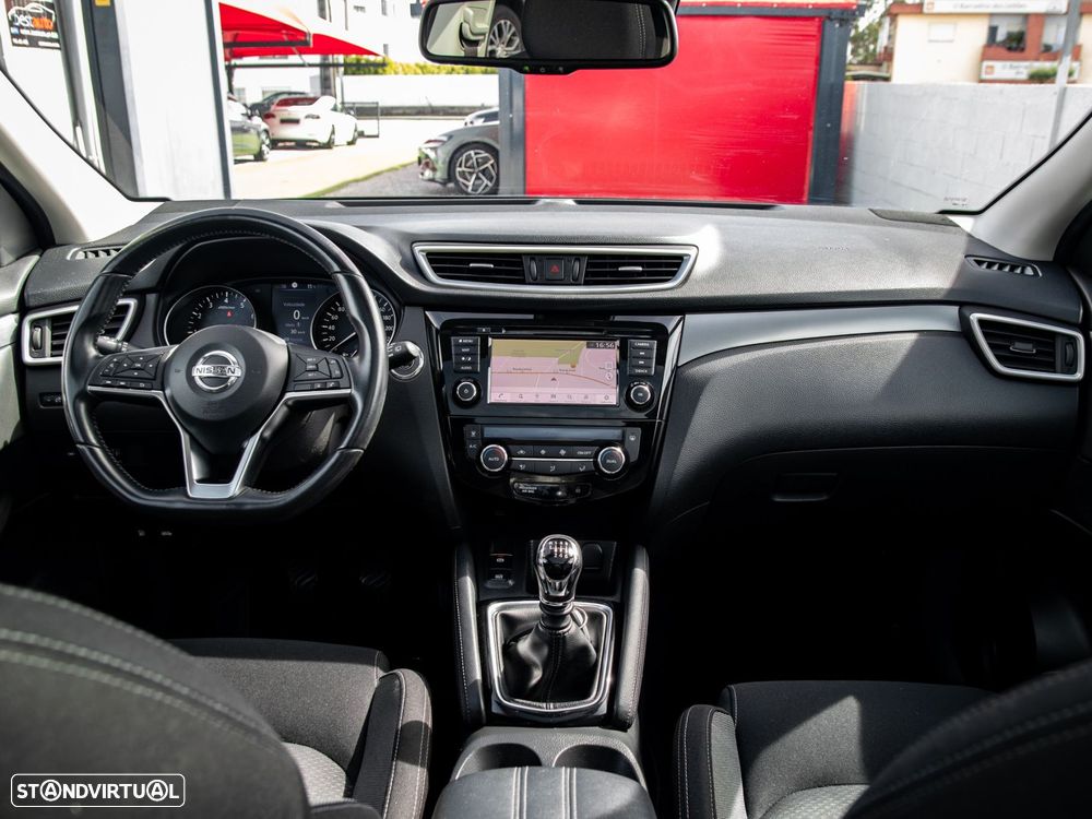 Nissan Qashqai 1.3 DIG-T N-Connecta J18 - 18
