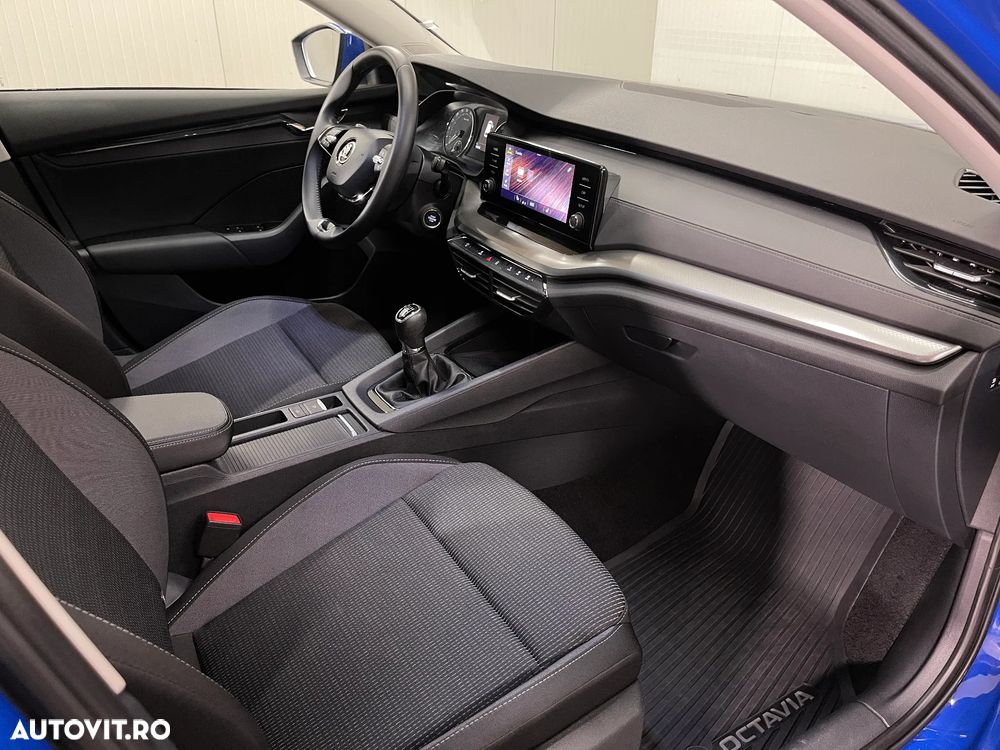 Skoda Octavia 2.0 TDI Ambition - 11
