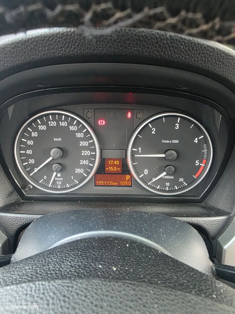 BMW 320 dA - 17