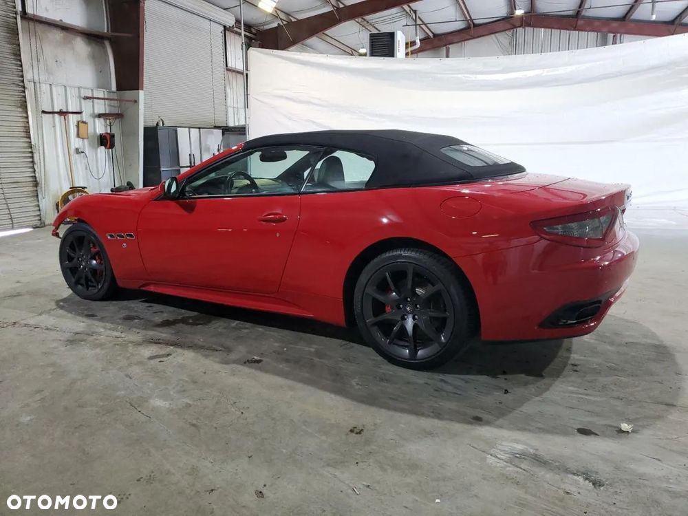 Maserati GranTurismo S - 4