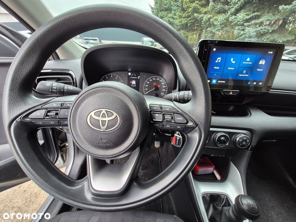 Toyota Yaris - 7