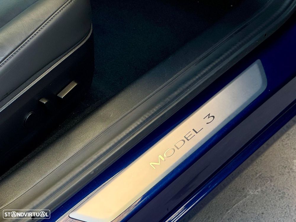 Tesla Model 3 Long-Range Dual Motor AWD - 8