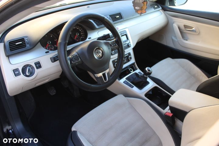 Volkswagen Passat CC - 6