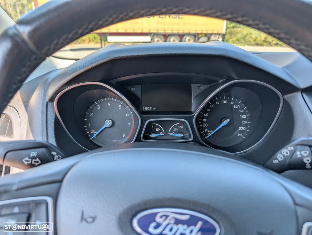 Ford Focus SW 1.0 EcoBoost S&S TITANIUM DESIGN — fotografia 11