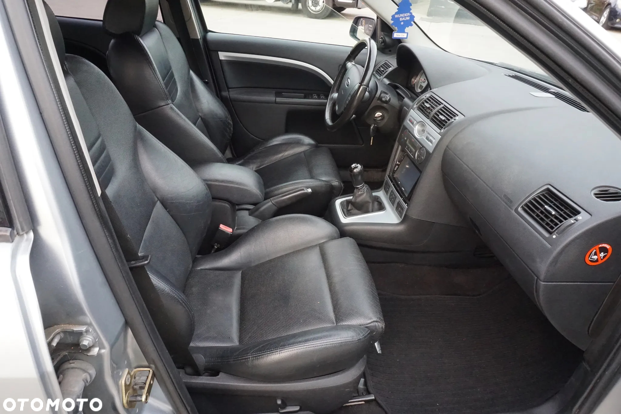 Ford Mondeo - 10